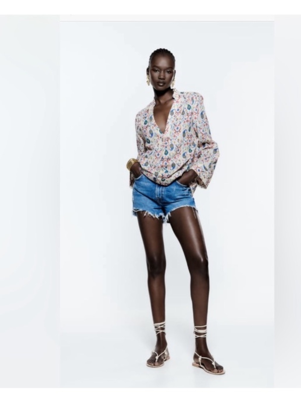 Zara Cream Floral-Print V-Neck Long Sleeve Blouse